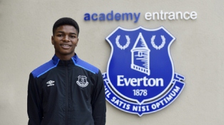 Official : Highly-Rated Nigerian-Born Striker Signs New Deal With Everton